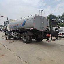 福特喷洒车 高效多功能，重塑绿化养护新时代